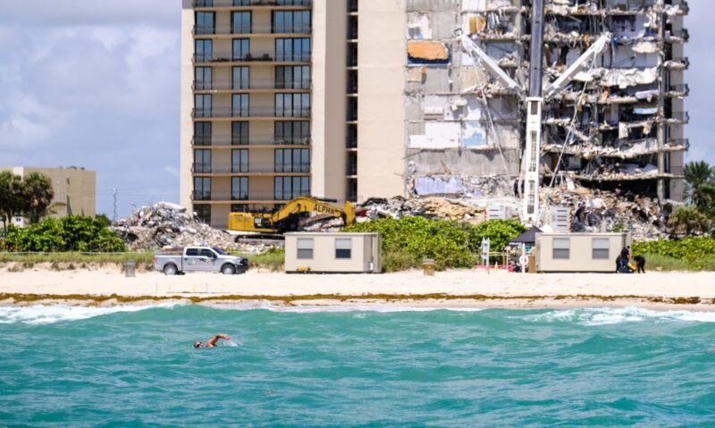 Mortes em desabamento de prédio na Flórida chegam a 9 - Massa News