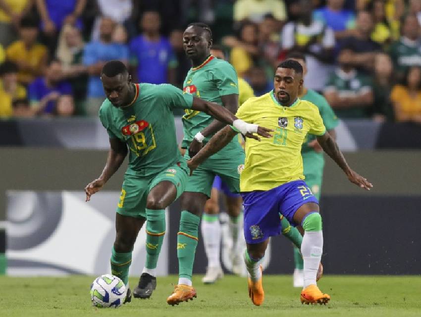 brasil-perde-senegal-amistoso