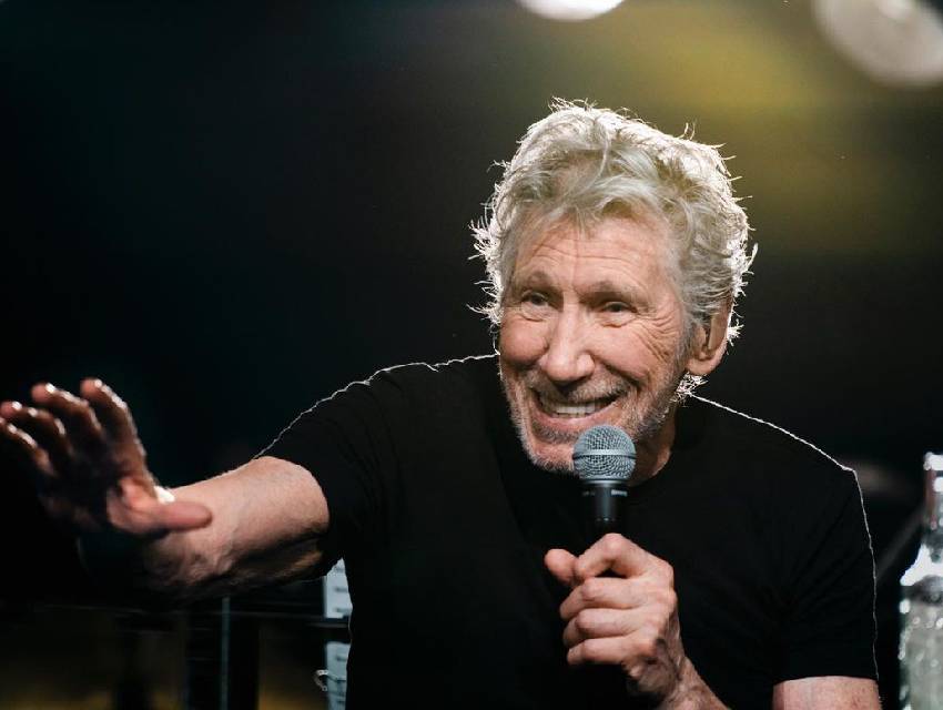 censura-roger-waters-flavio-dino