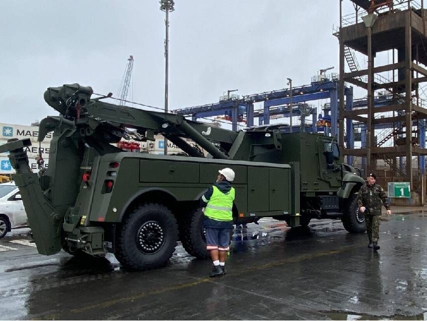 caminhoes-exercito-porto-paranagua