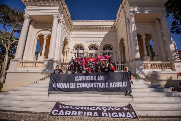 greve-professores-curitiba-2