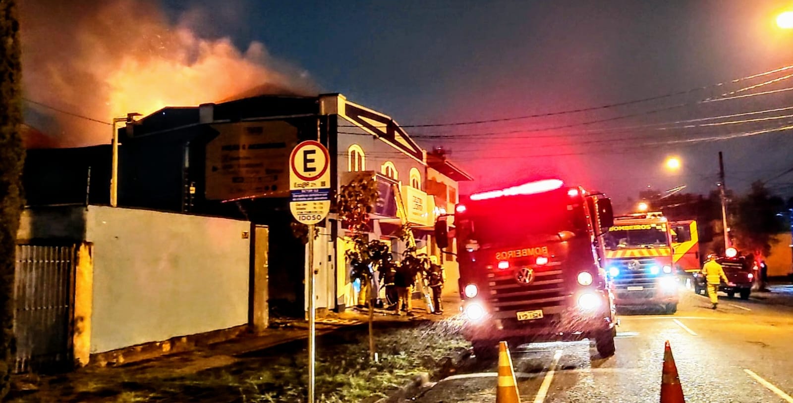 incendio-loja-reboucas