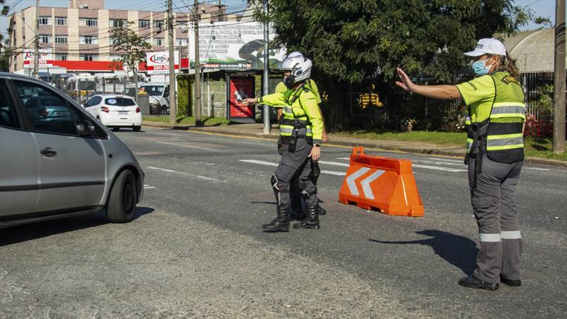 ruas-curitiba-bloqueadas