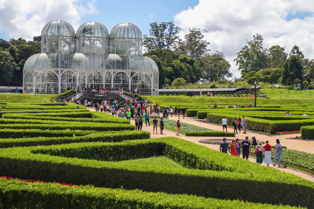 funcionamento-curitiba-feriado