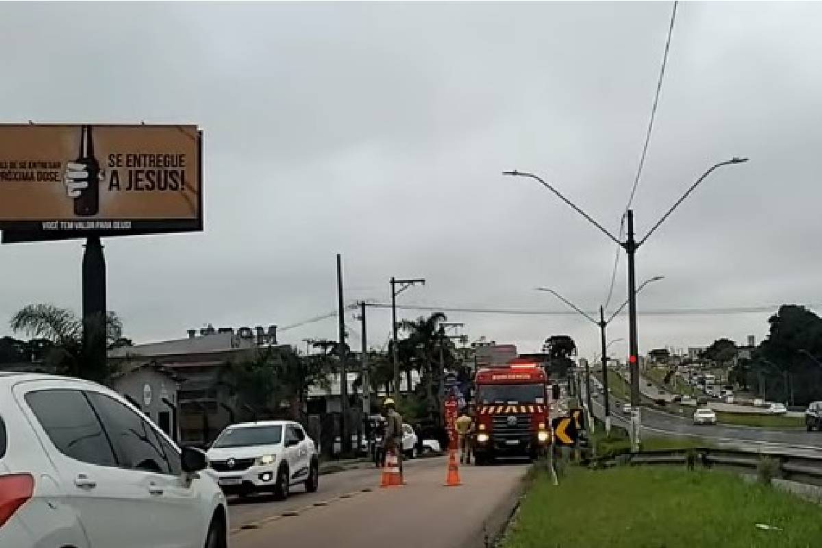 Acidente na BR-277: motociclista morre após bater em caminhão - Massa News