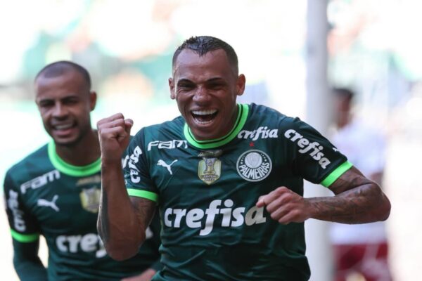 Palmeiras-bate-Fluminense