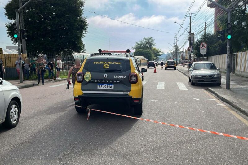 morto-dentro-do-carro-curitiba