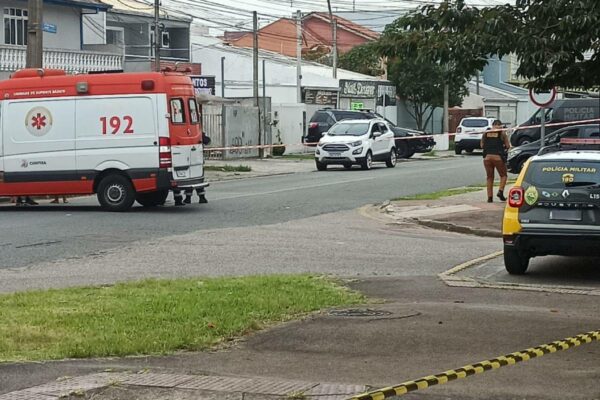 surto-psicótico-homem-ameaca-policiais