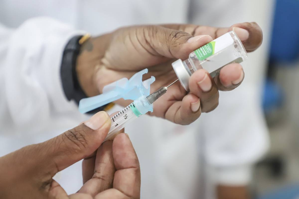 Curitiba amplia vacinação contra gripe para todos os grupos prioritários