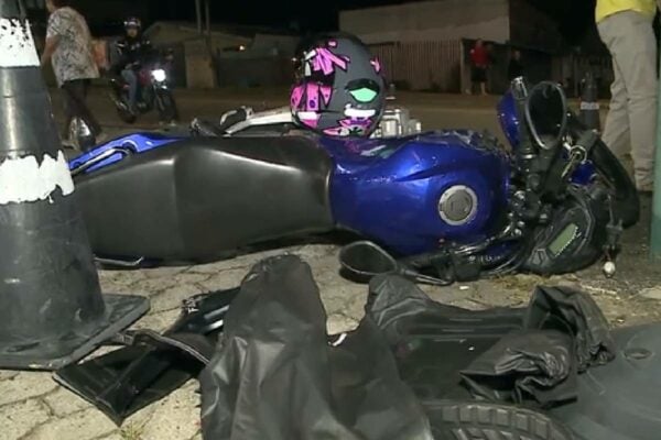 acidente-xaxim-curitiba-motociclista-ferido