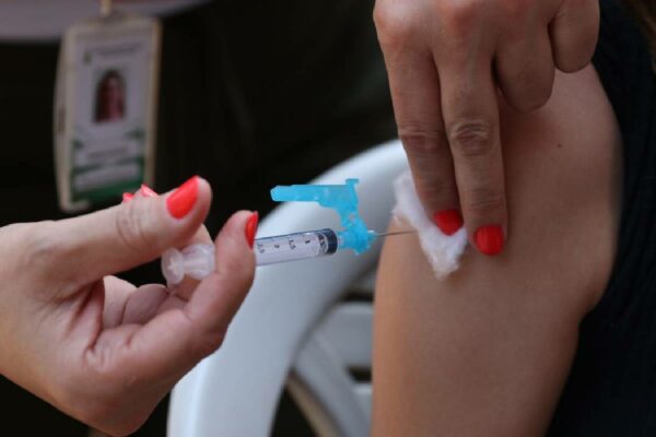vacinacao-no-brasil-parceria