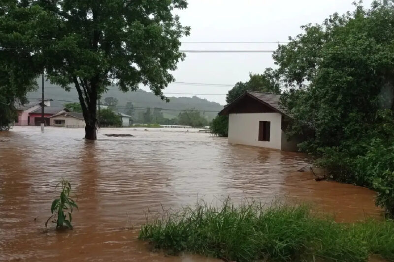 alerta-vermelho-acumulado-de-chuva