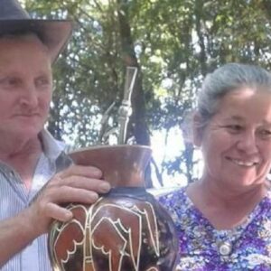 Casal morre após carro ser arrastado em temporal no Paraná