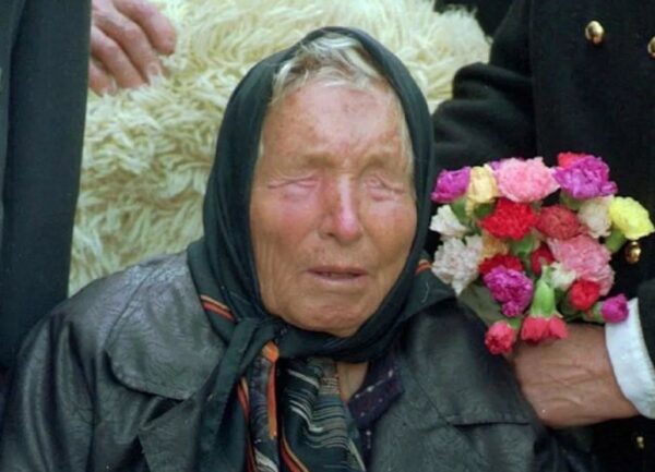 Baba Vanga: queda de humanidade começa em 2025, afirmou vidente 