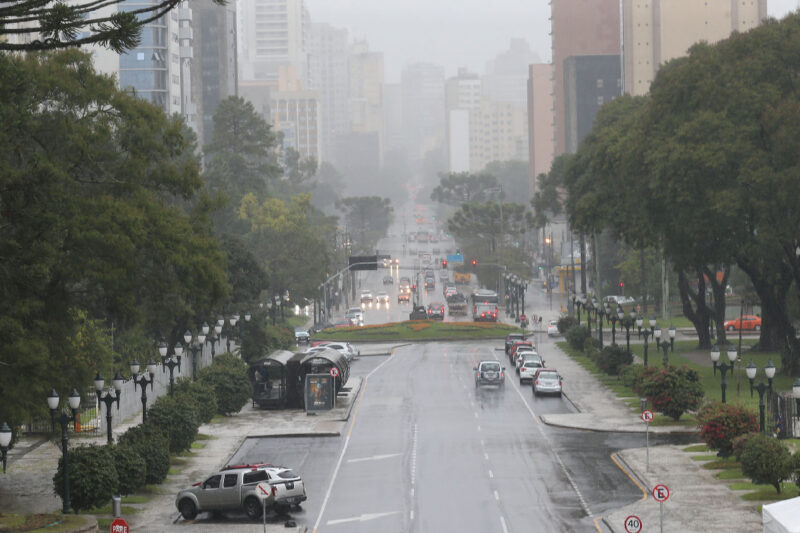 chuva-em-curitiba