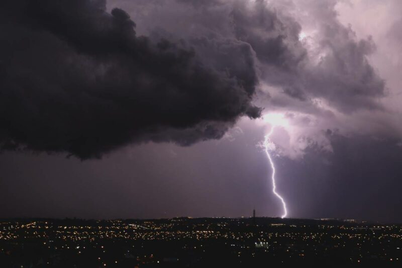 alerta-laranja-tempestade-curitiba