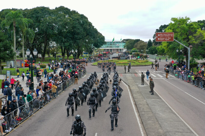 desfile-7-de-setembro-curitiba-2024