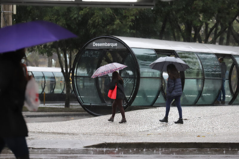 alerta-laranja-de-tempestade-parana