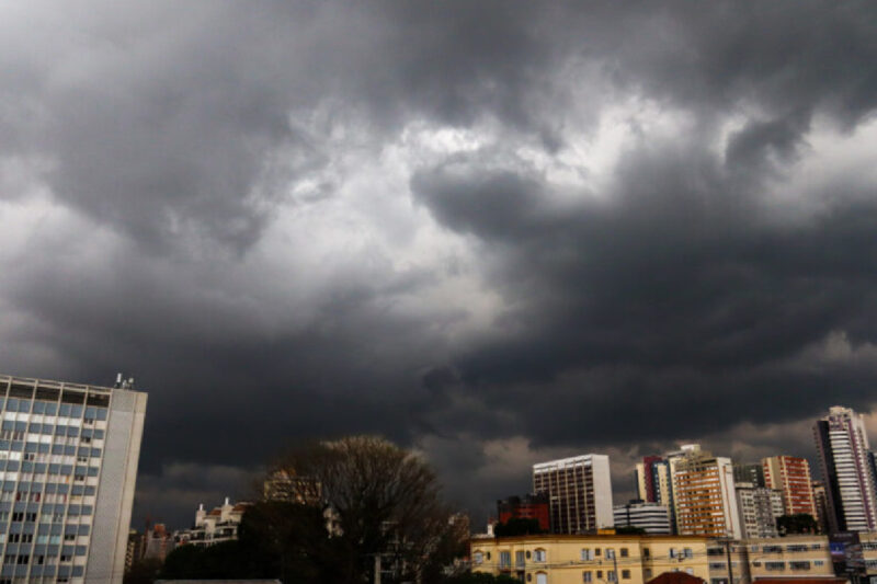 frente-fria-no-parana-novembro